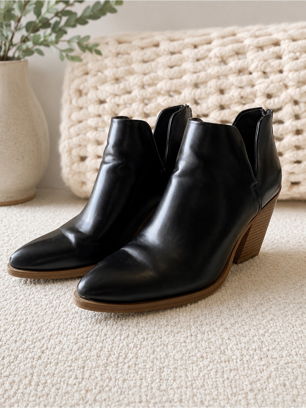 Black Cutout Ankle Booties Size 8 – Block Heel